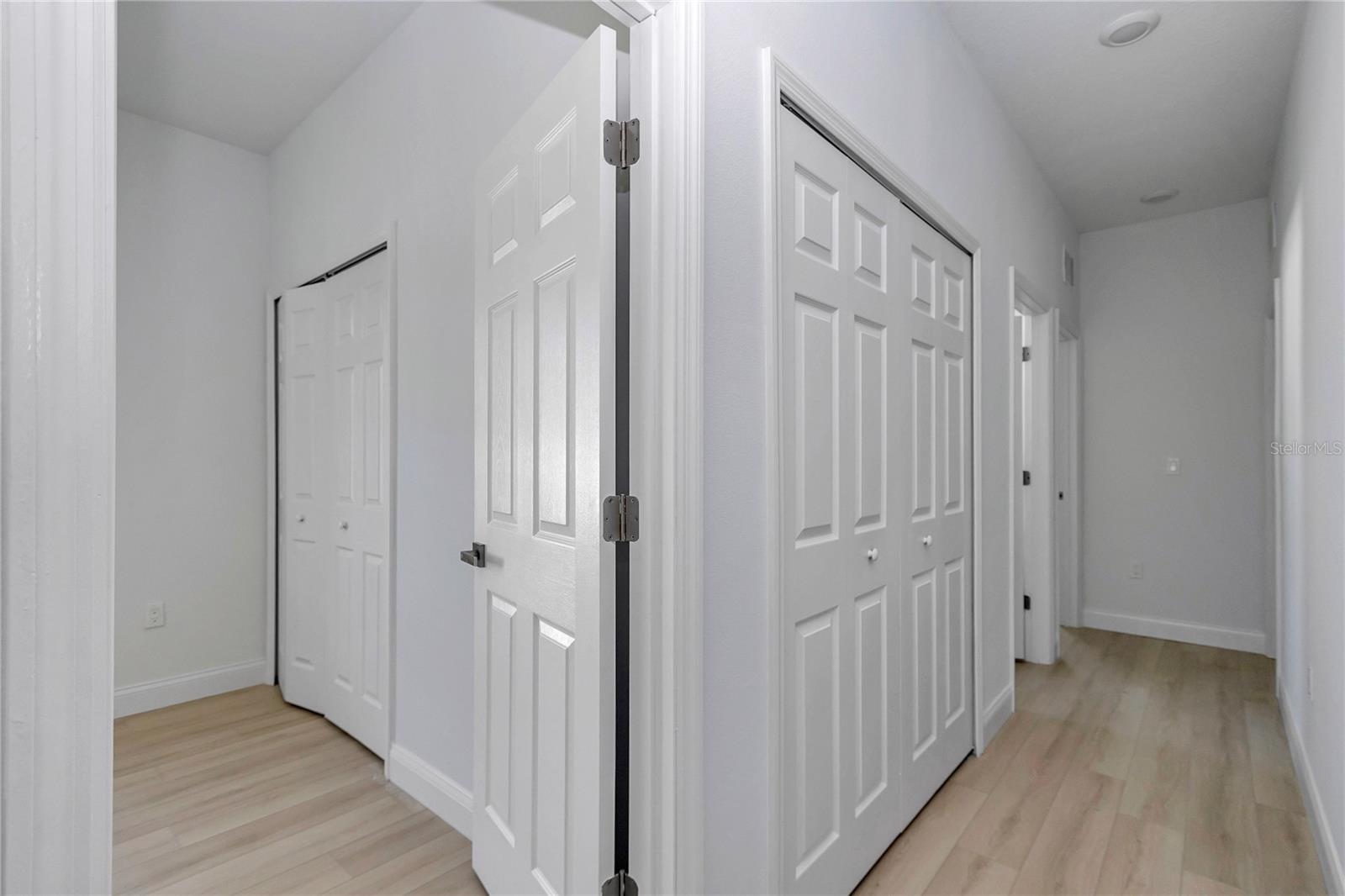 MARION OAKS UNIT 10 - Residential Lease