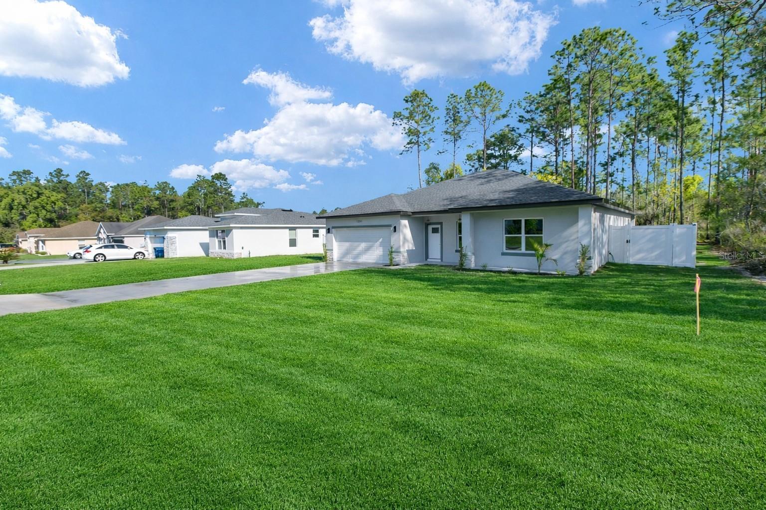 MARION OAKS UNIT 10 - Residential Lease