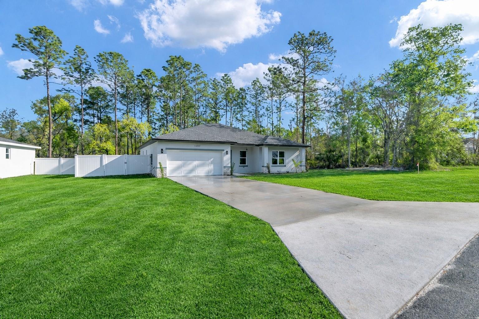 MARION OAKS UNIT 10 - Residential Lease