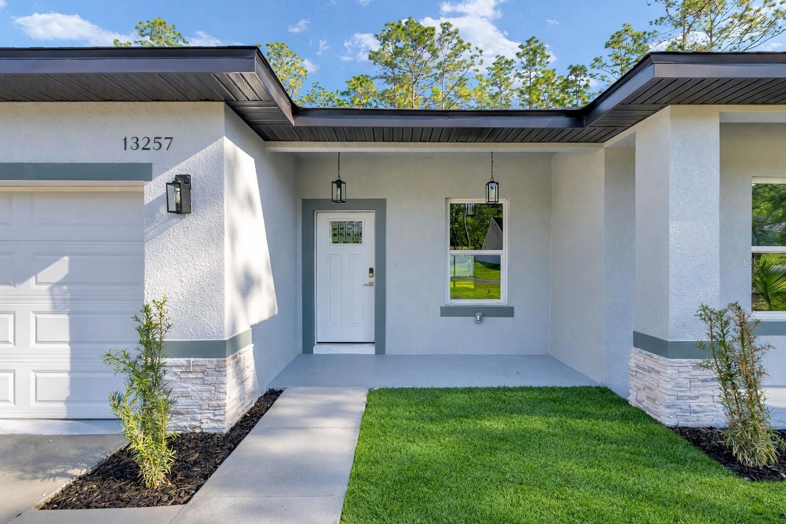 MARION OAKS UNIT 10 - Residential Lease