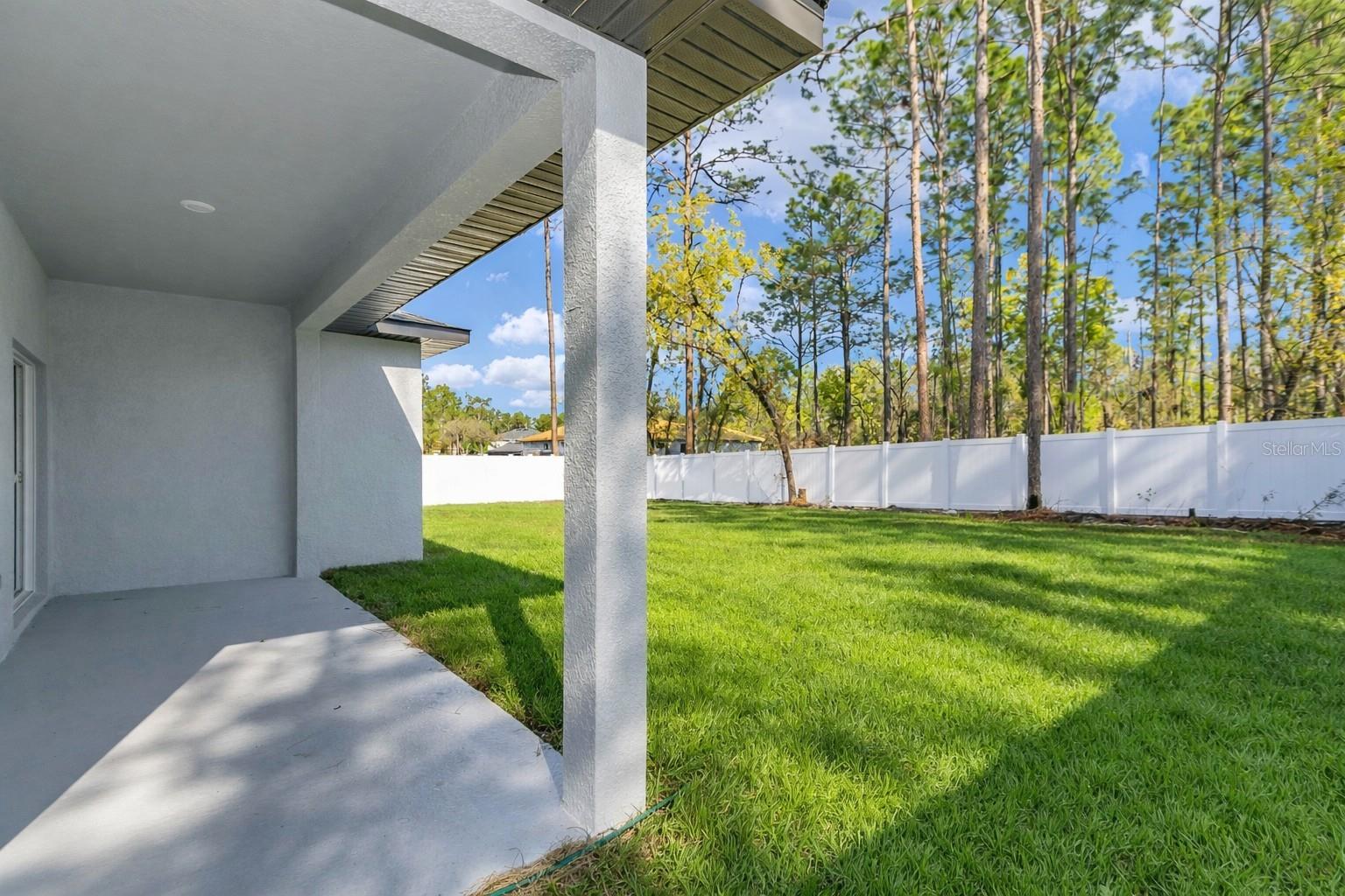 MARION OAKS UNIT 10 - Residential Lease