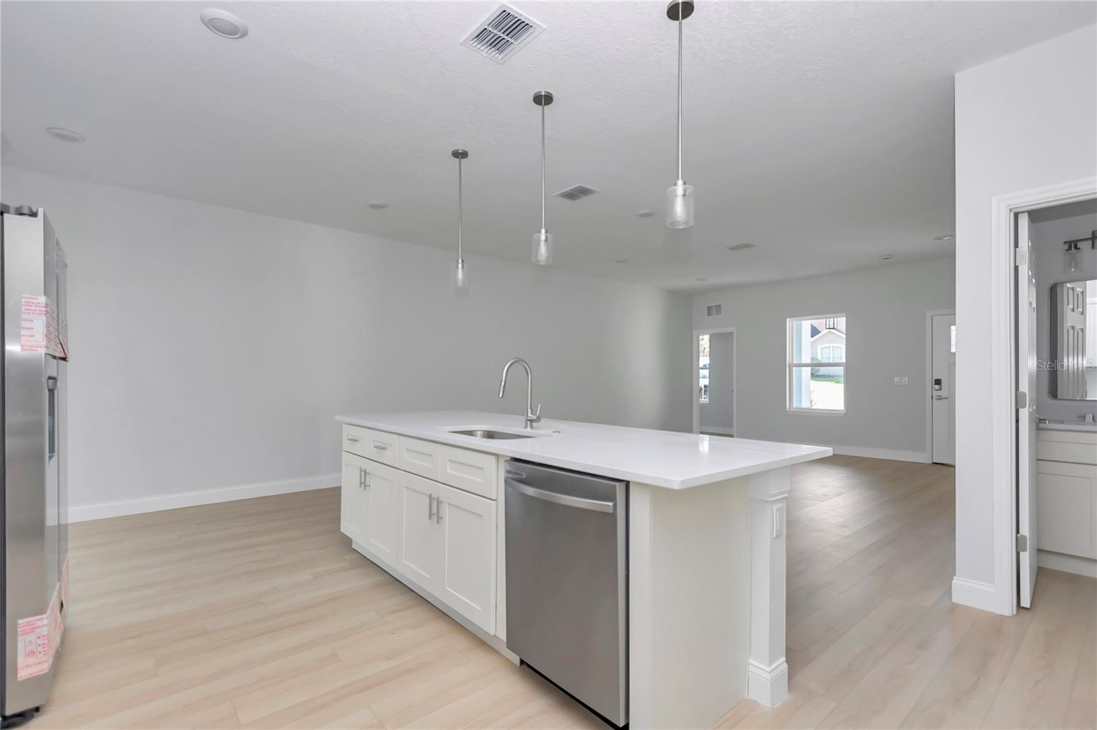 MARION OAKS UNIT 10 - Residential Lease