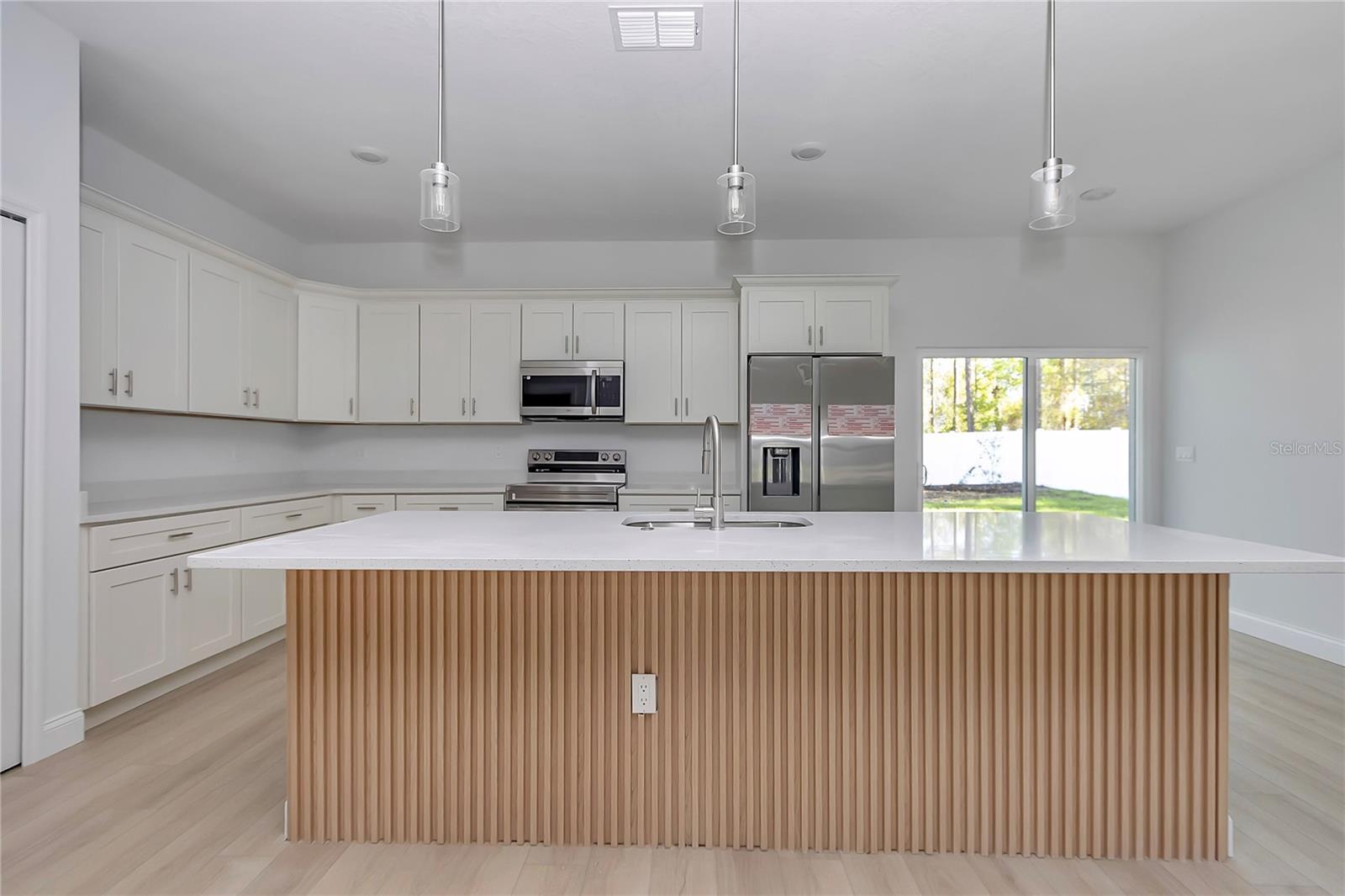 MARION OAKS UNIT 10 - Residential Lease