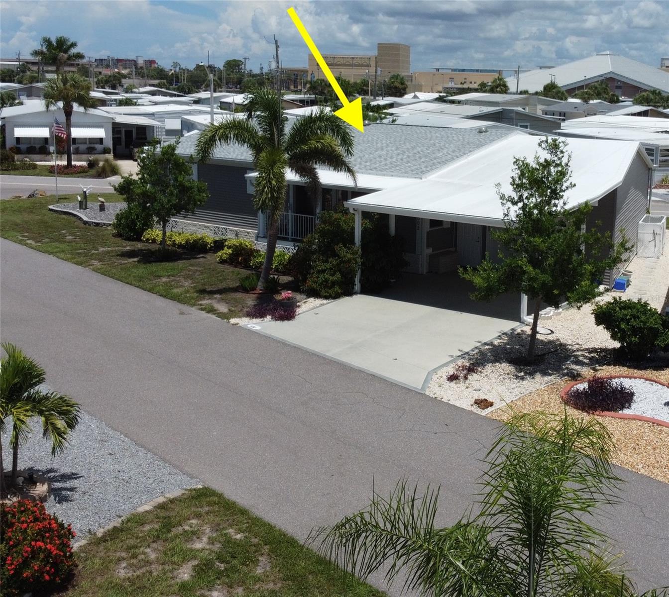 COUNTRY CLUB ESTATES - Residential Lease