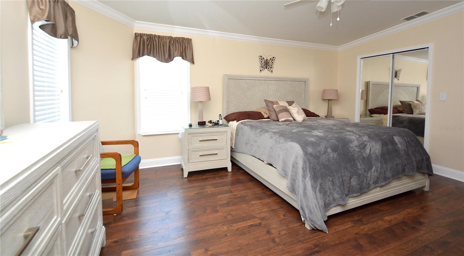 COUNTRY CLUB ESTATES - Residential Lease