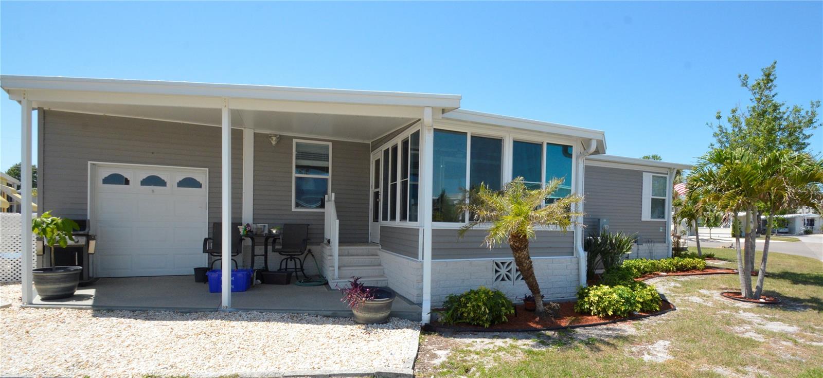 COUNTRY CLUB ESTATES - Residential Lease