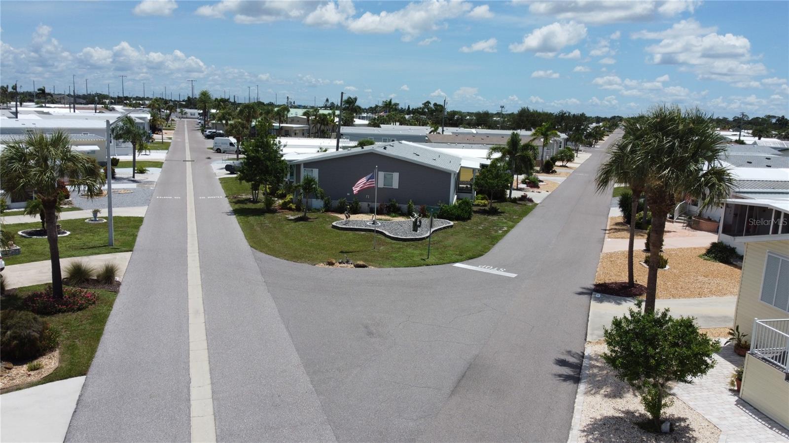 COUNTRY CLUB ESTATES - Residential Lease