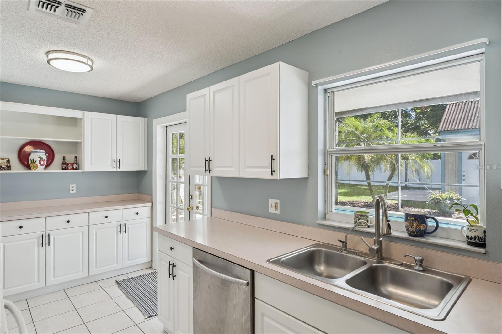 5651 PINEROCK ROAD
