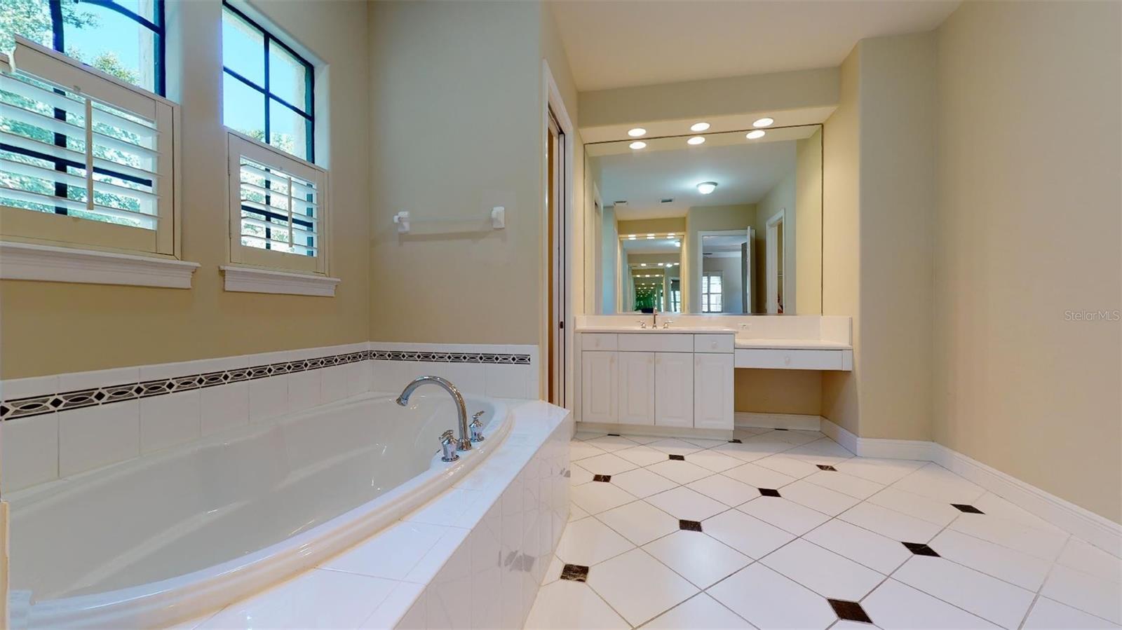 CELEBRATION AREA 5 - Residential Lease