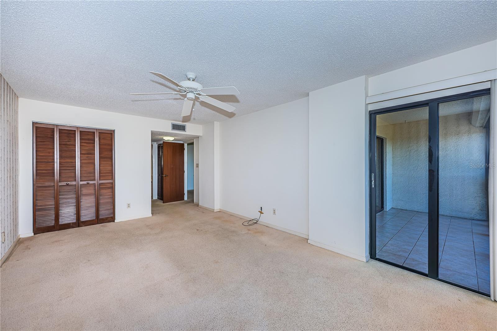 ISLAND VIEW SOUTH CONDO - Residential