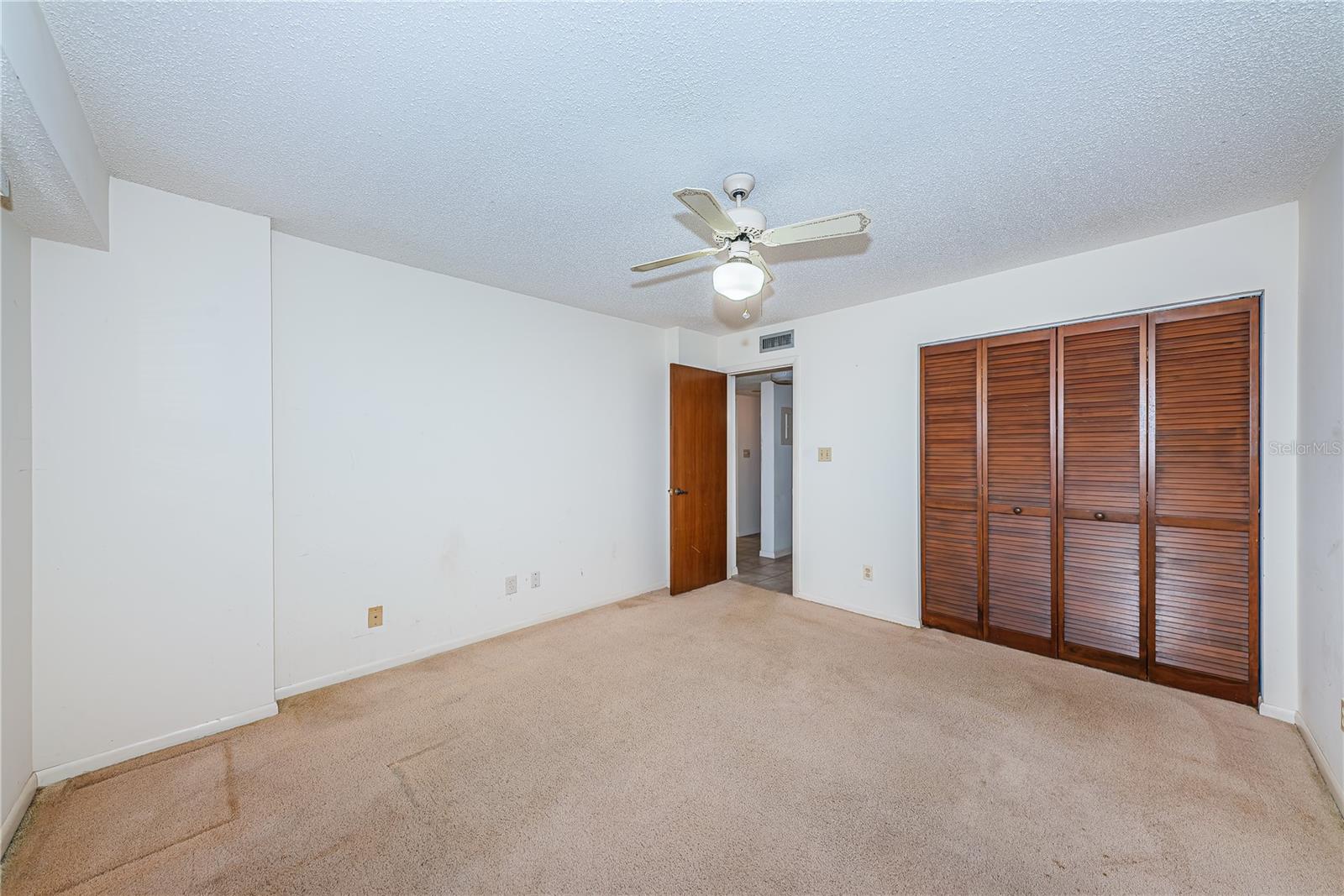 ISLAND VIEW SOUTH CONDO - Residential