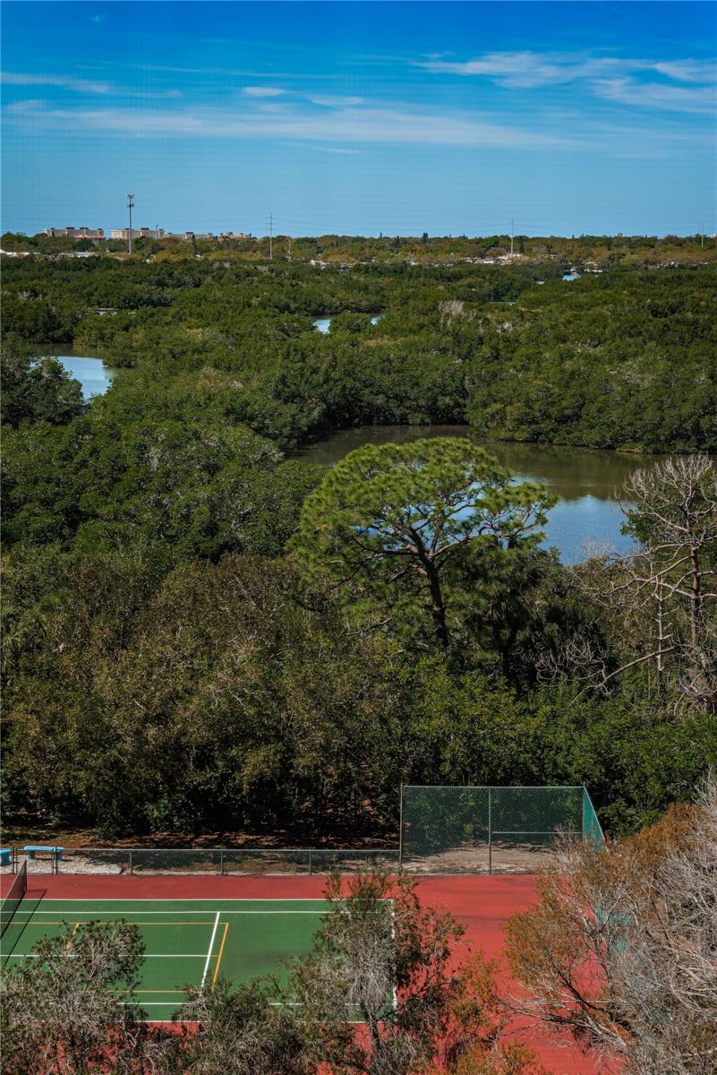 ISLAND VIEW SOUTH CONDO - Residential