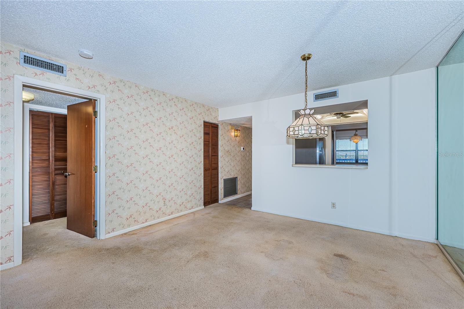 ISLAND VIEW SOUTH CONDO - Residential