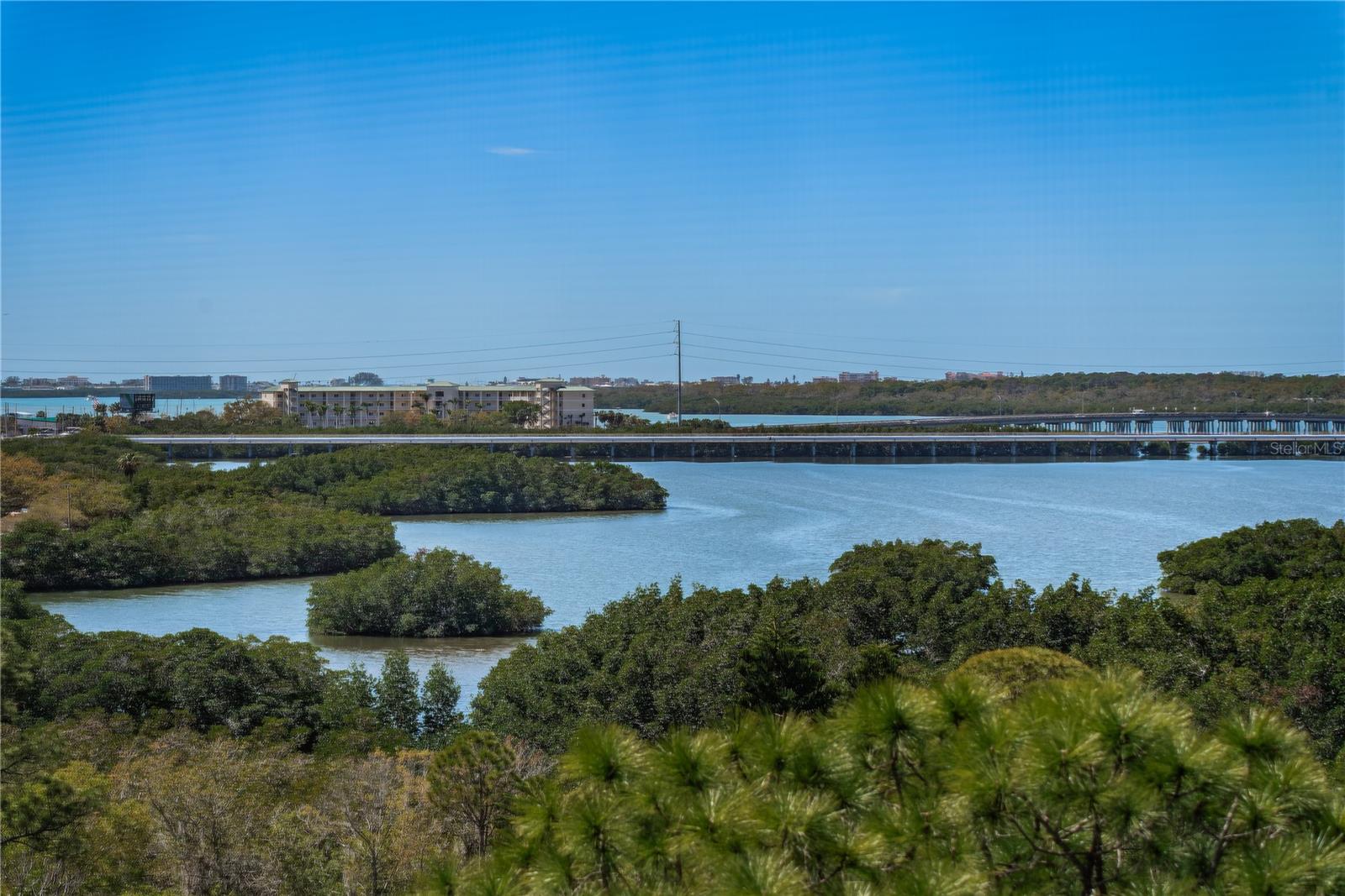 ISLAND VIEW SOUTH CONDO - Residential