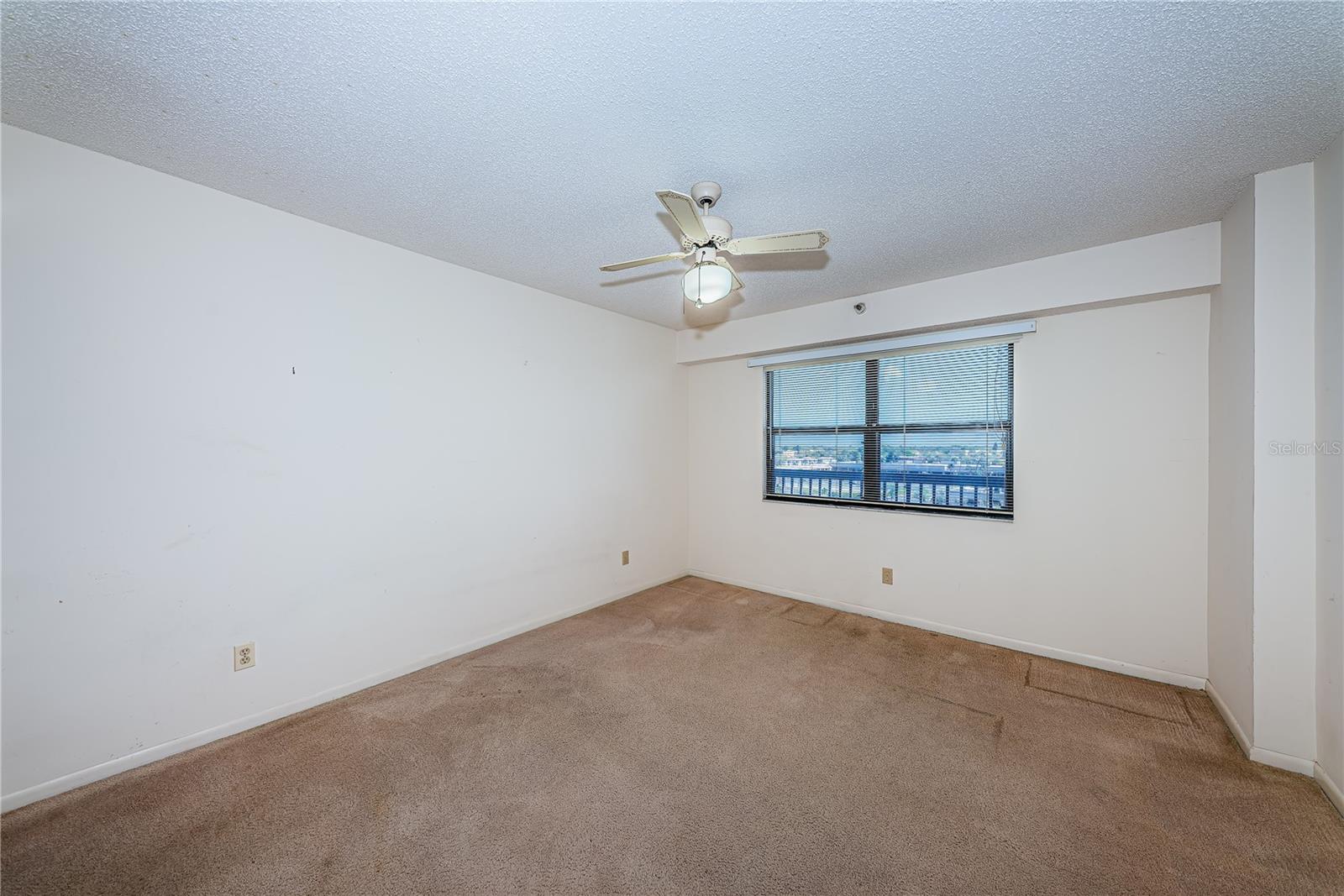 ISLAND VIEW SOUTH CONDO - Residential