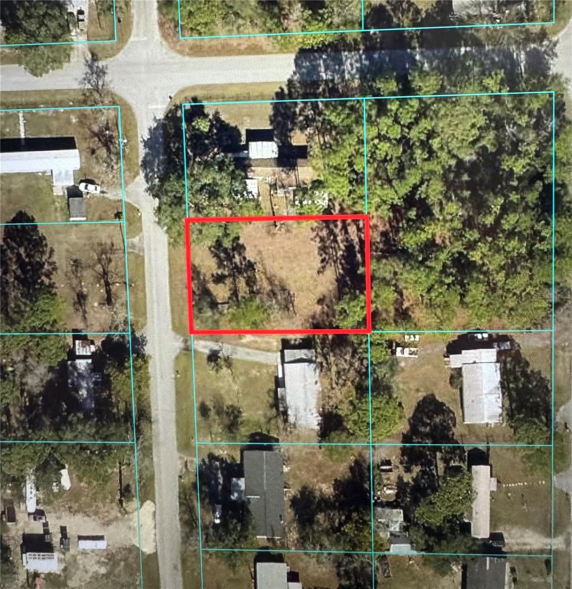 Perfect cleared lot for new home or investment. Don't let this great deal slip away. Only lot for sale in the neighborhood.