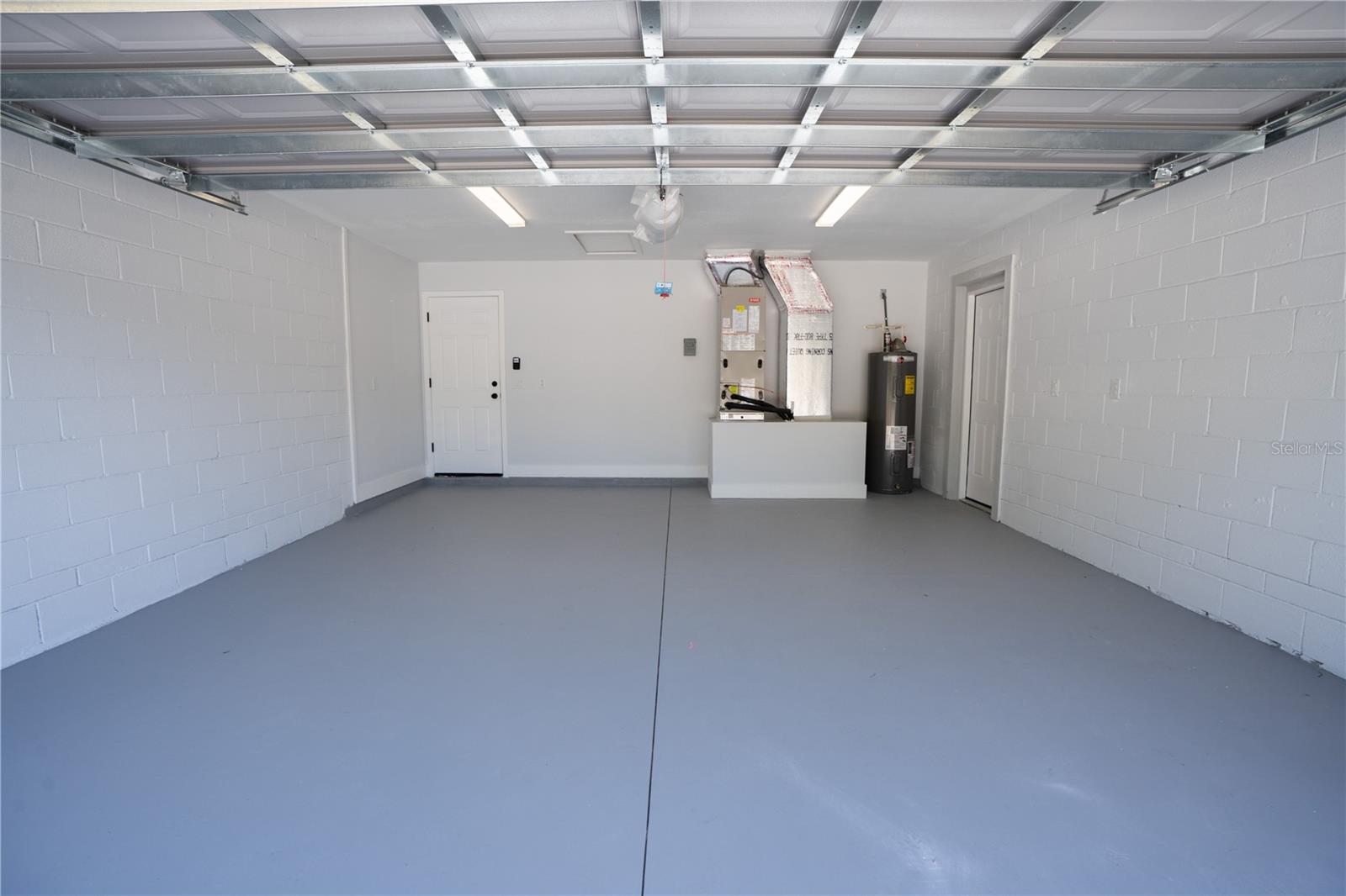 ROLLING RANCH ESTATE - Residential