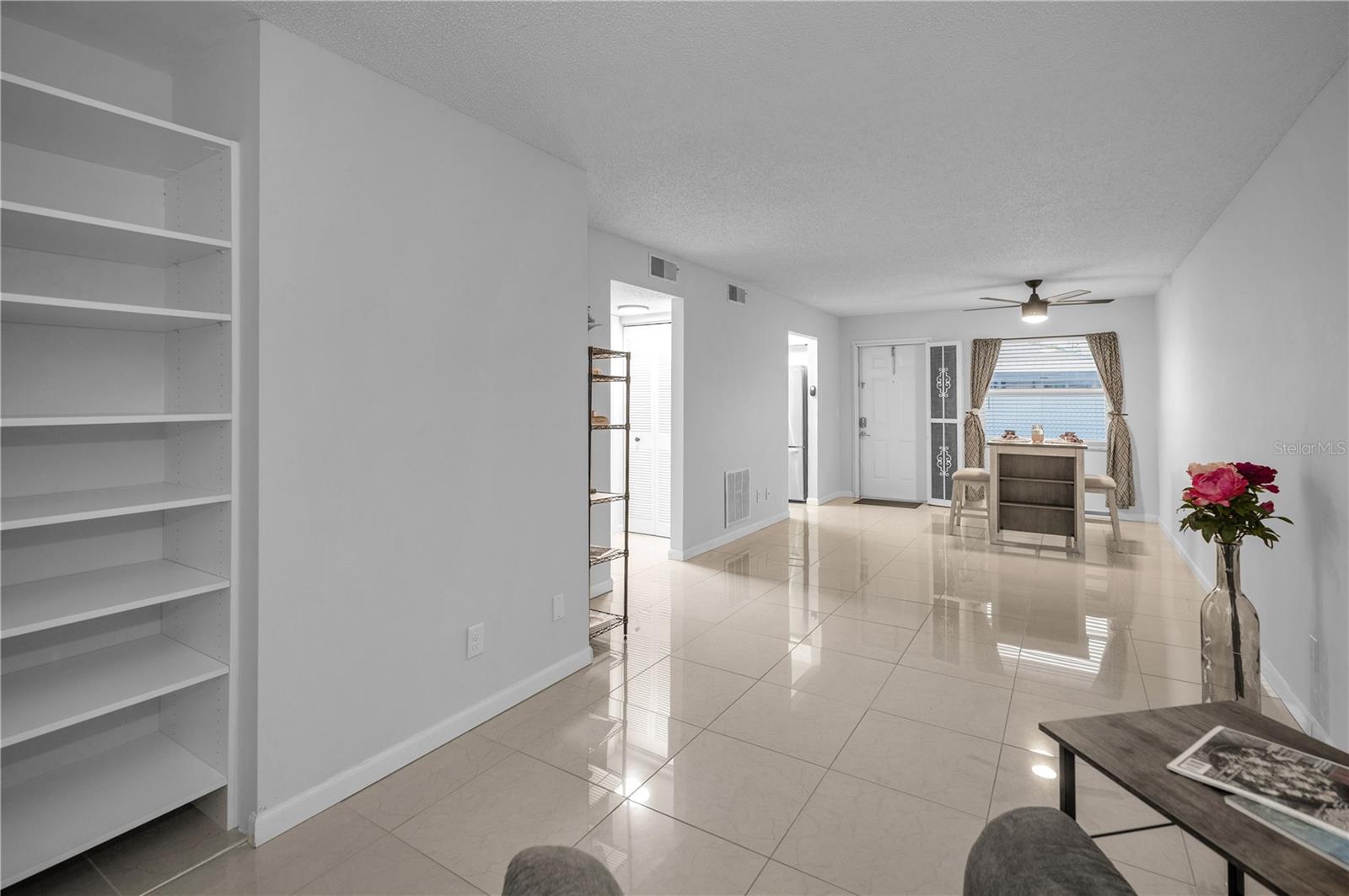 HILL CREST VILLAS - Residential