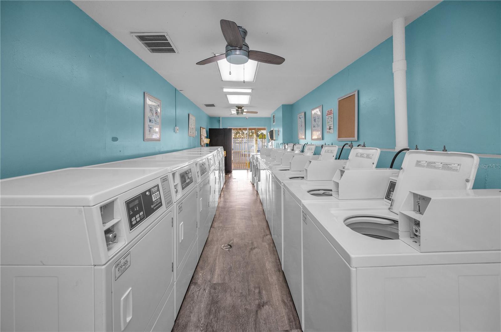 HILL CREST VILLAS - Residential