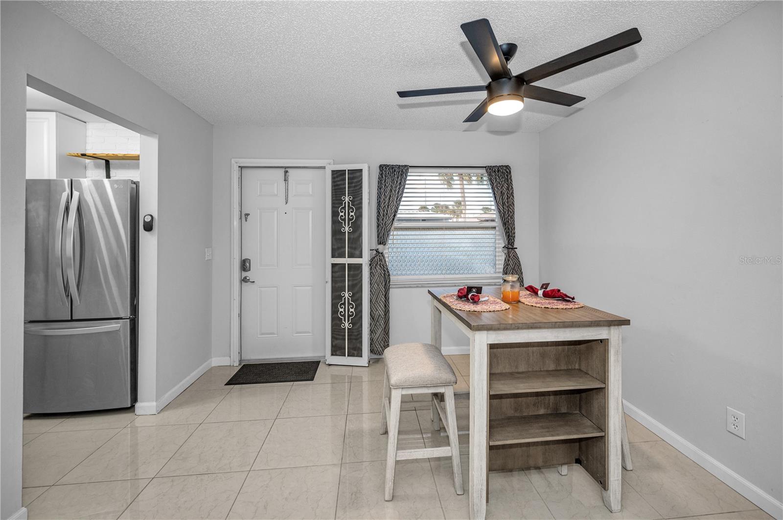 HILL CREST VILLAS - Residential