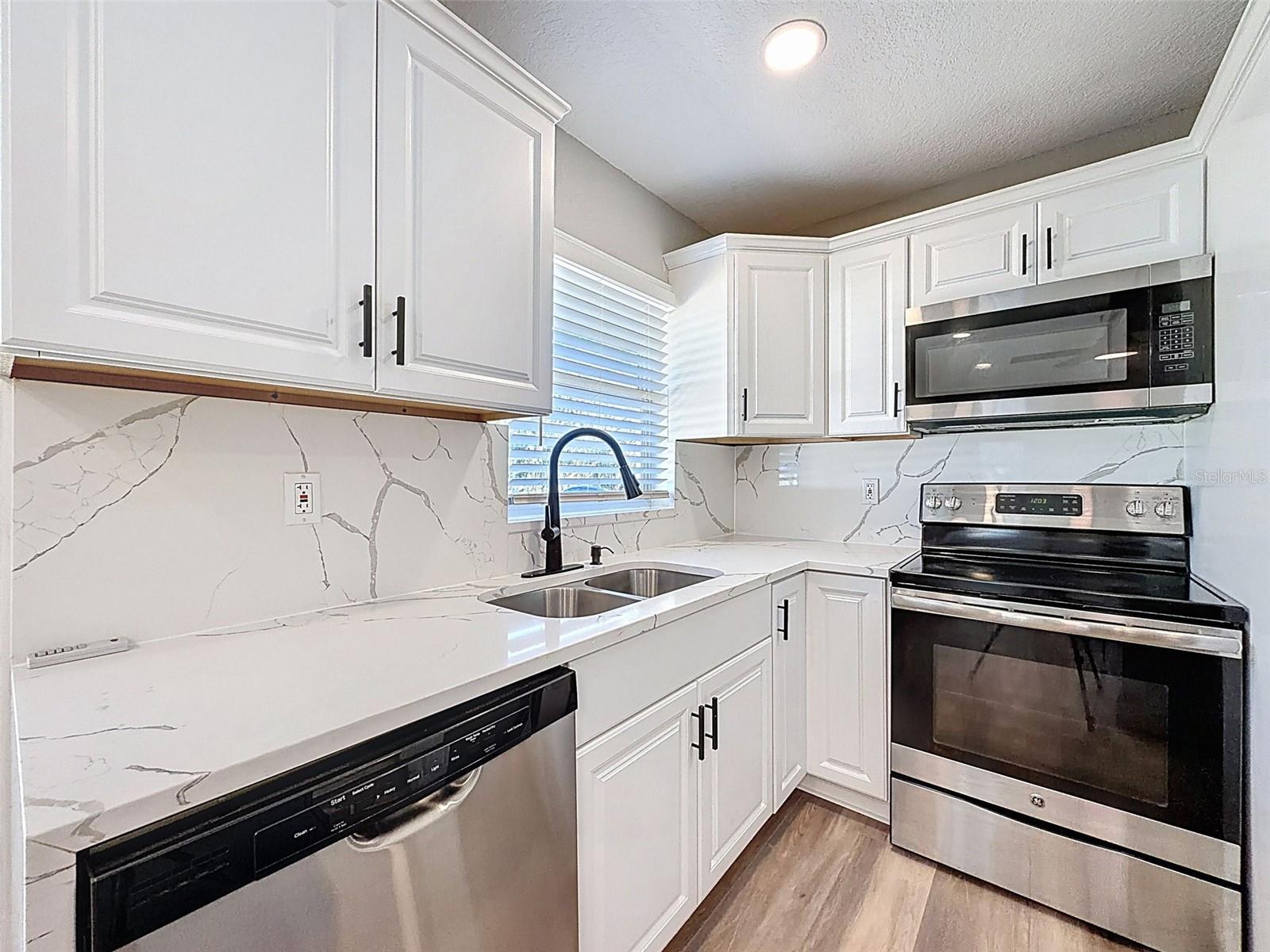 BASS LAKE ESTATES - Residential