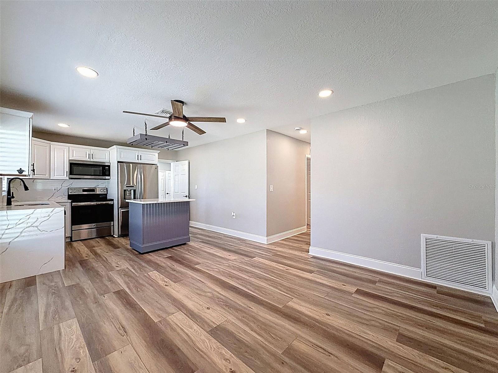 BASS LAKE ESTATES - Residential