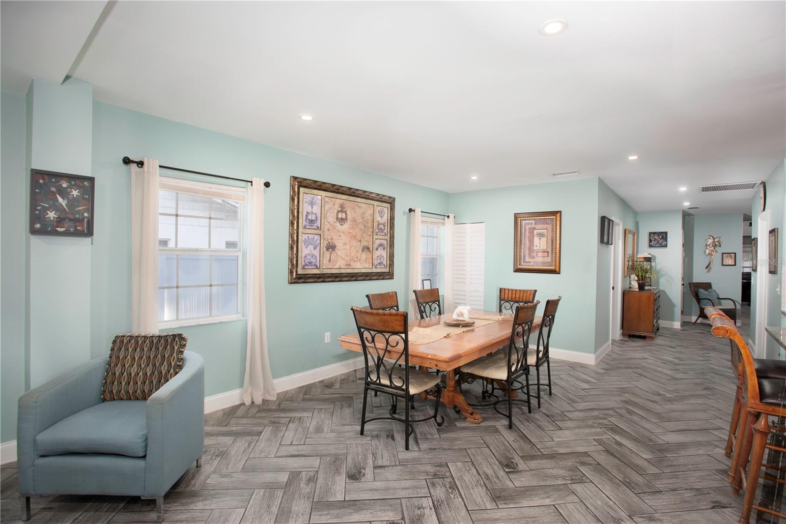 KENILWORTH - Residential