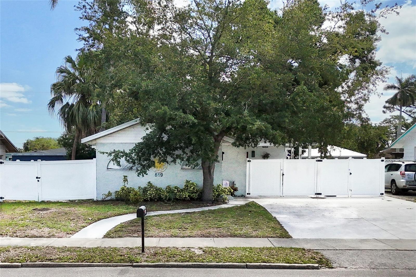 KENILWORTH - Residential