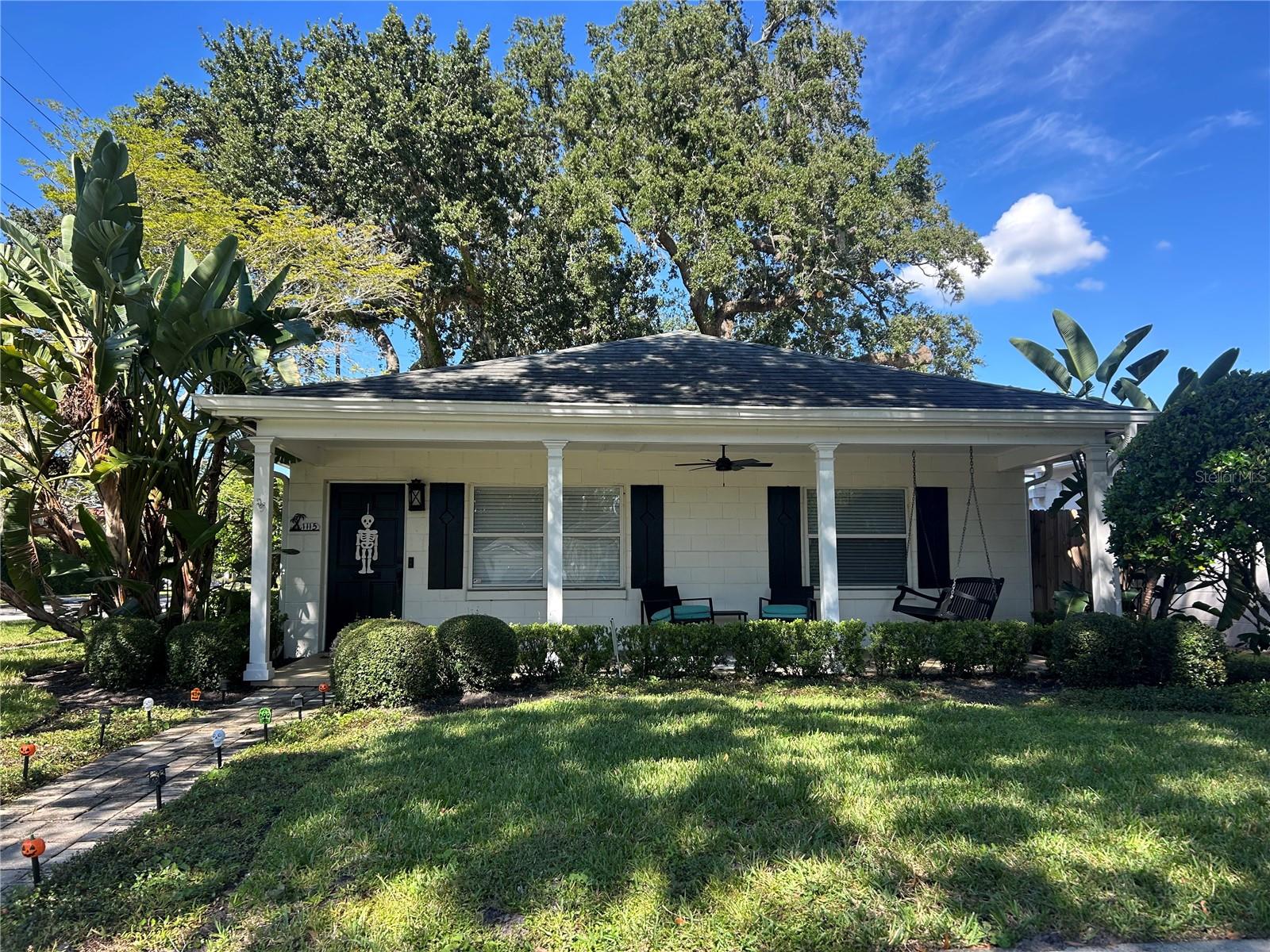 EDGEWATER MANOR - Residential Lease