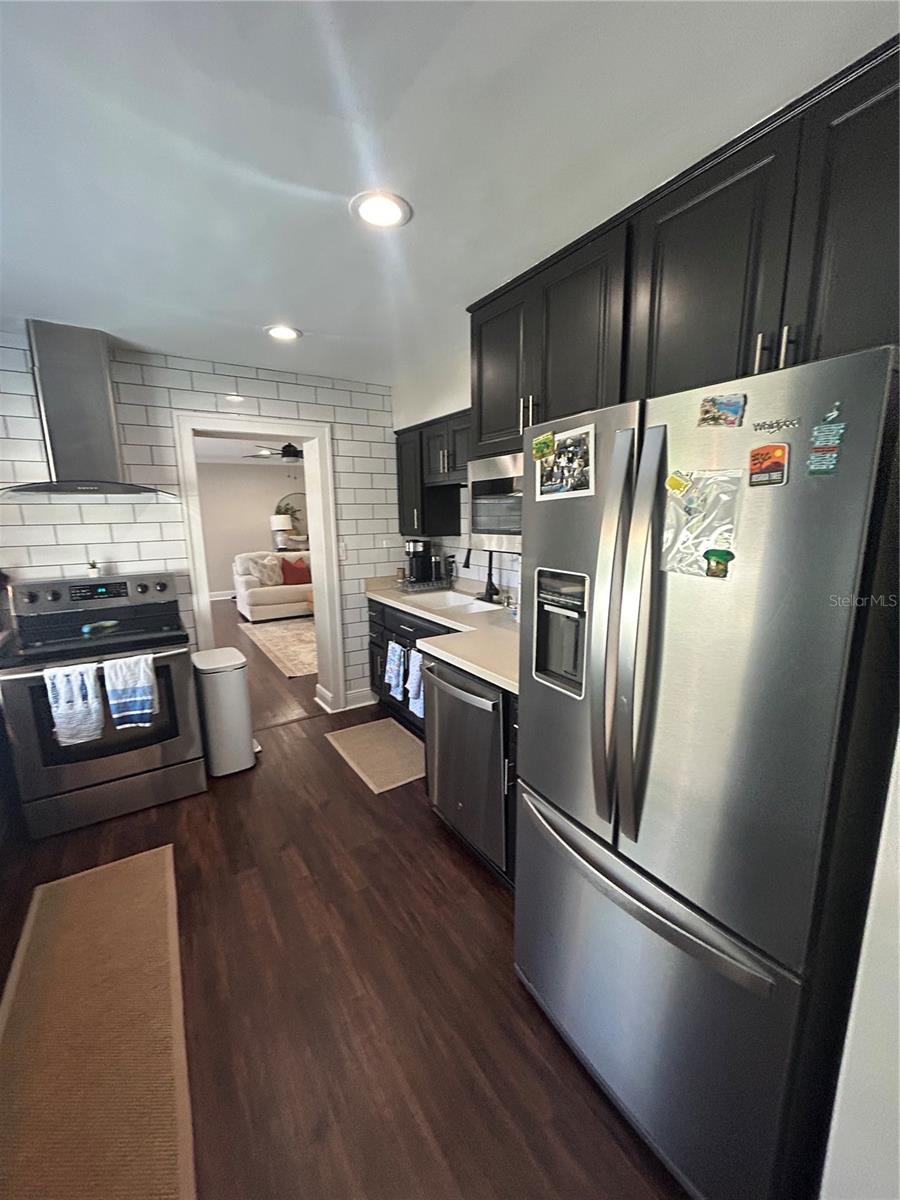 EDGEWATER MANOR - Residential Lease