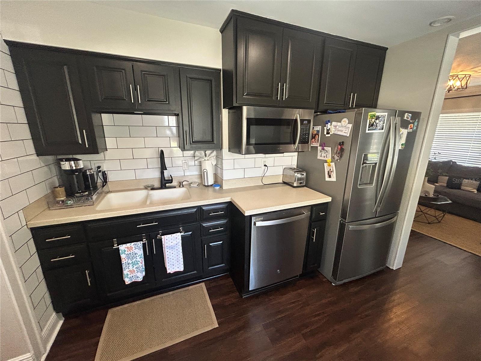 EDGEWATER MANOR - Residential Lease