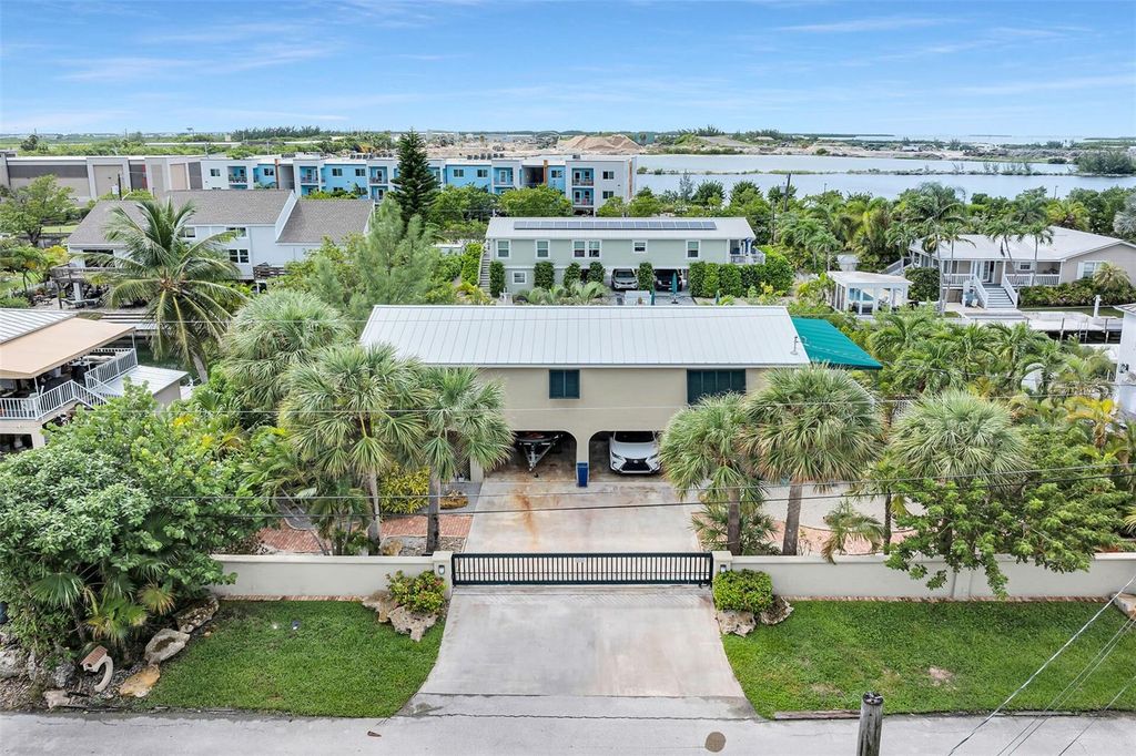 Photo of 34 Calle Uno, Key West, FL 33040 (MLS # O6349364)