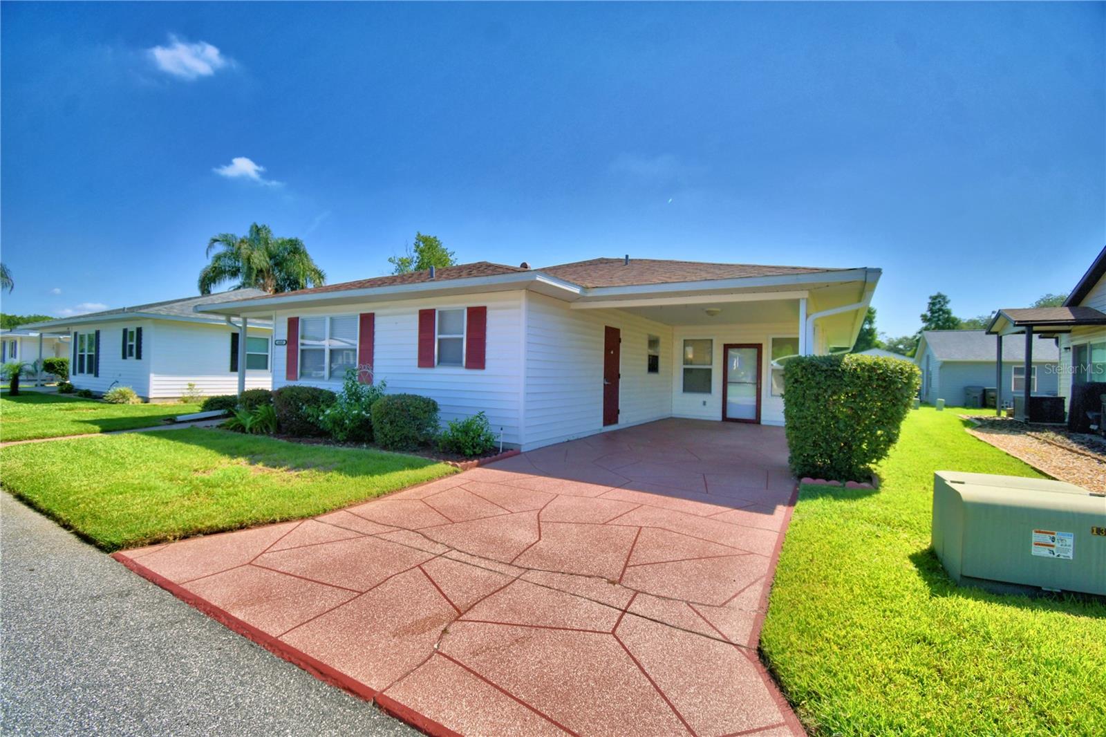 4860 GOLDENVIEW LANE