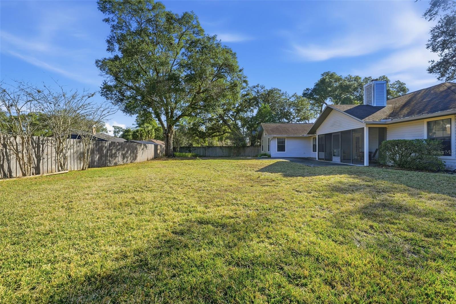 COUNTRY ESTATE KENSINGTON - Residential