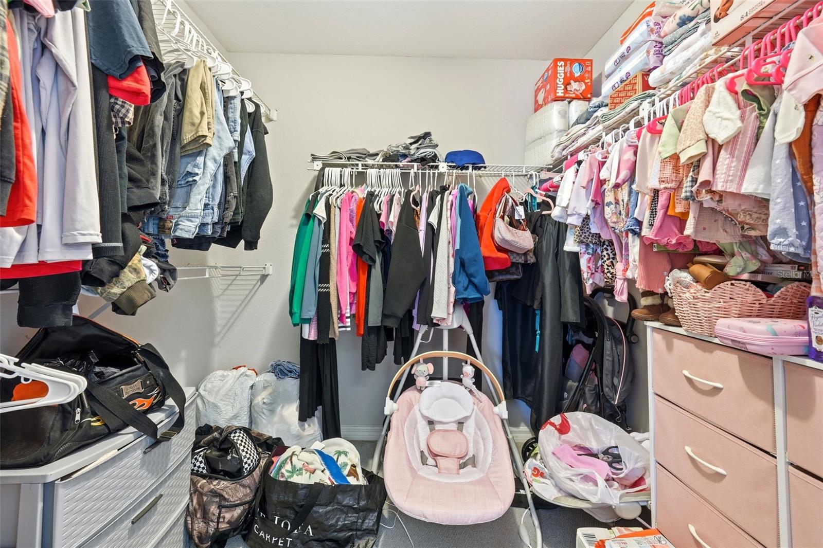 COUNTRY ESTATE KENSINGTON - Residential