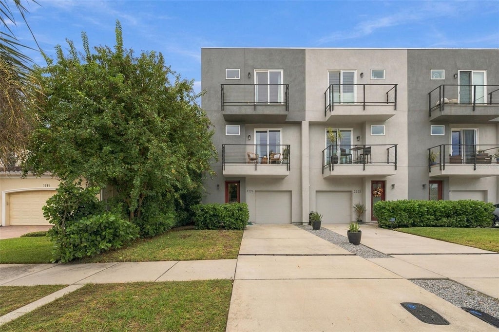 Photo of 3226 W Horatio Street, Tampa, FL 33609 (MLS # TB8554516)