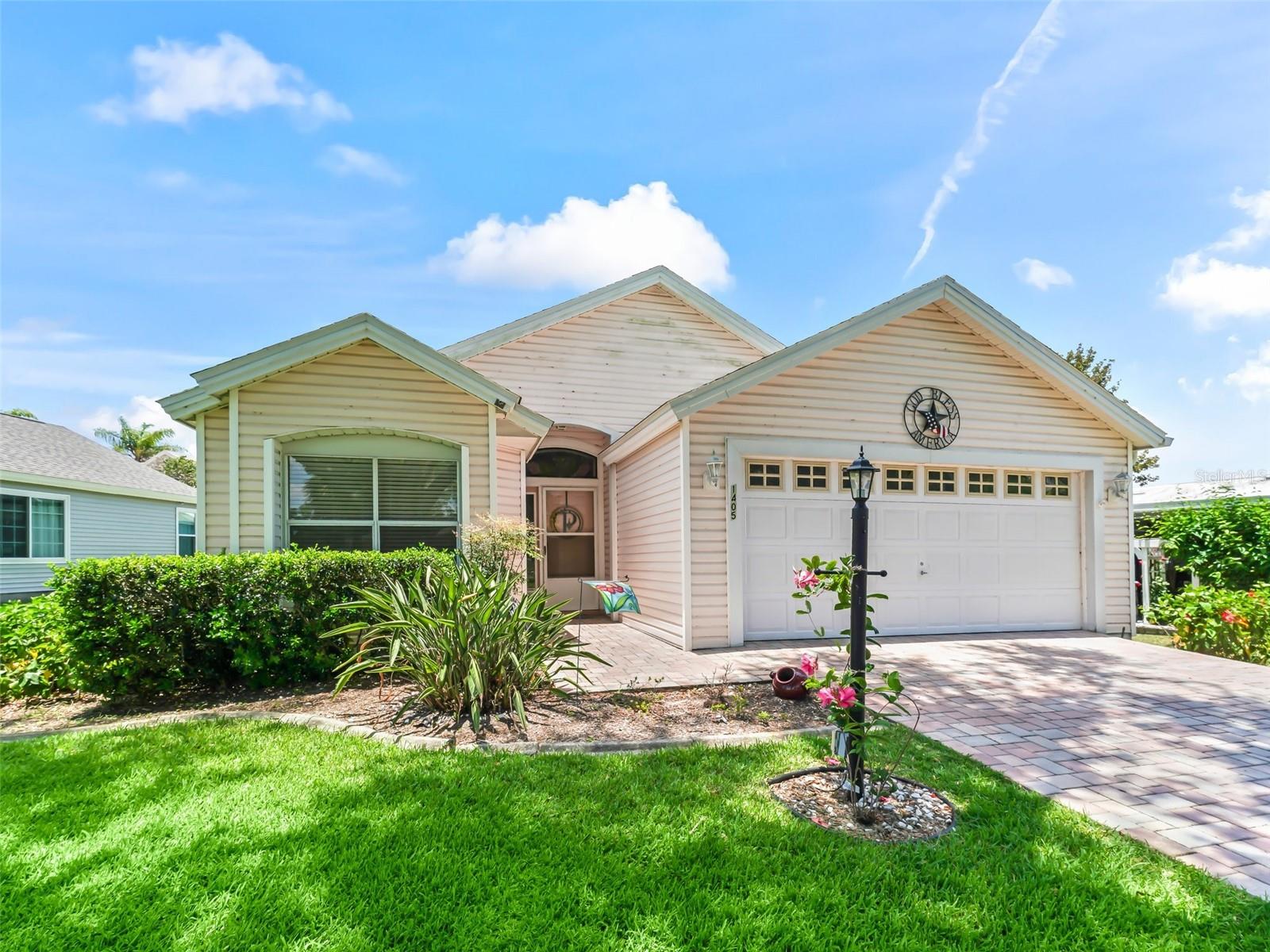 1405 W SCHWARTZ BOULEVARD