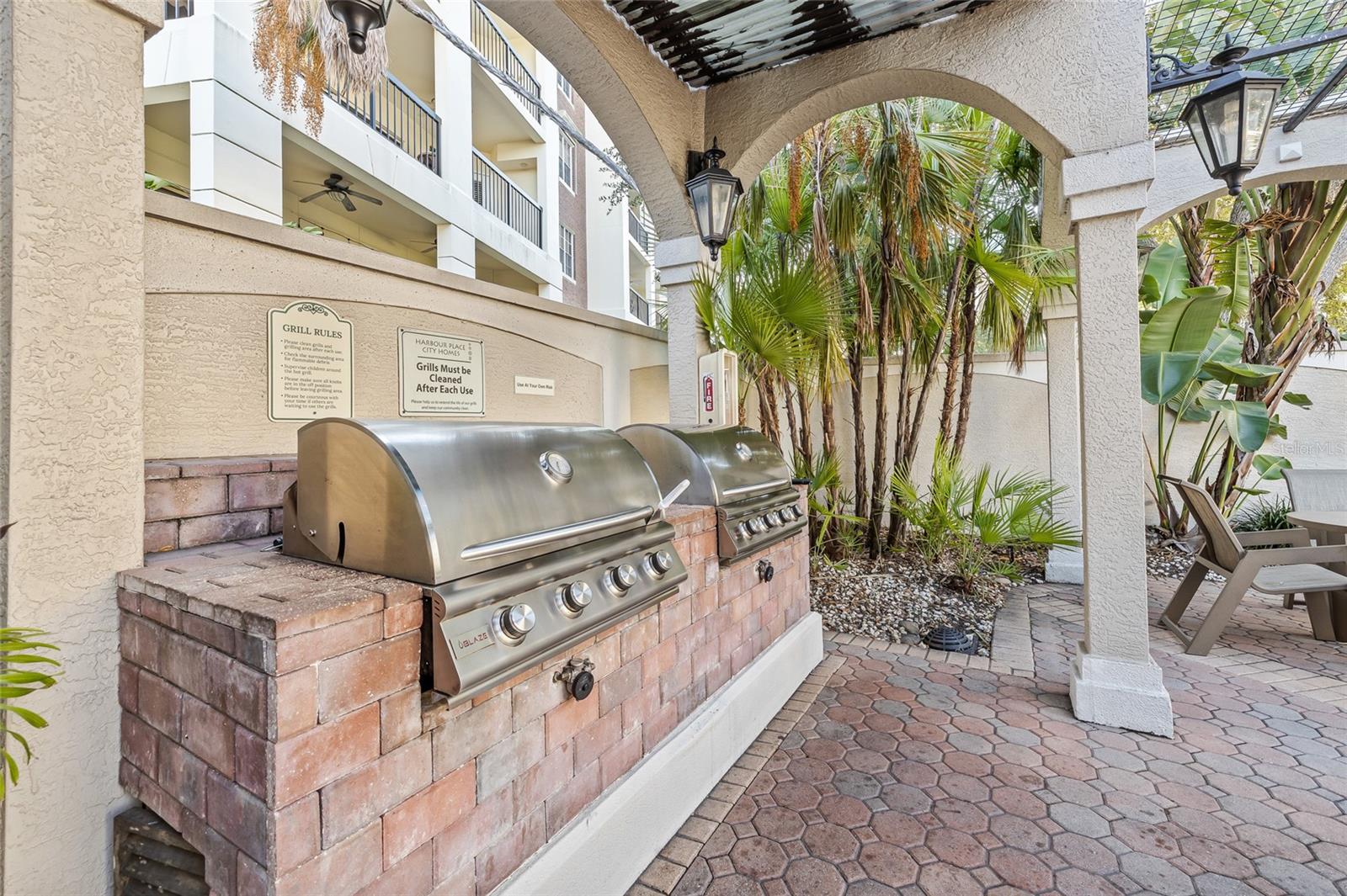 HARBOUR PLACE CITY HOMES - Residential Lease