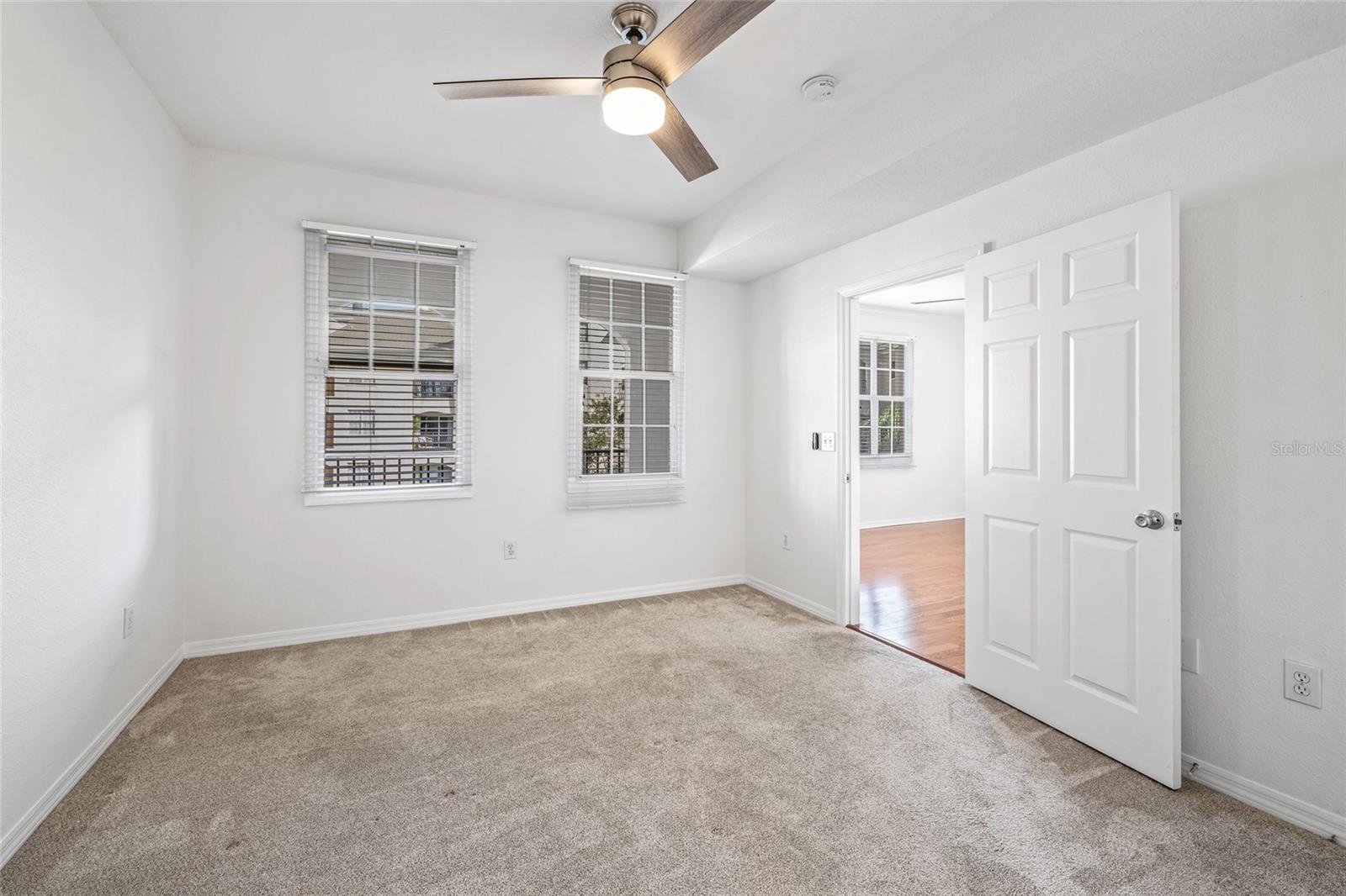 HARBOUR PLACE CITY HOMES - Residential Lease