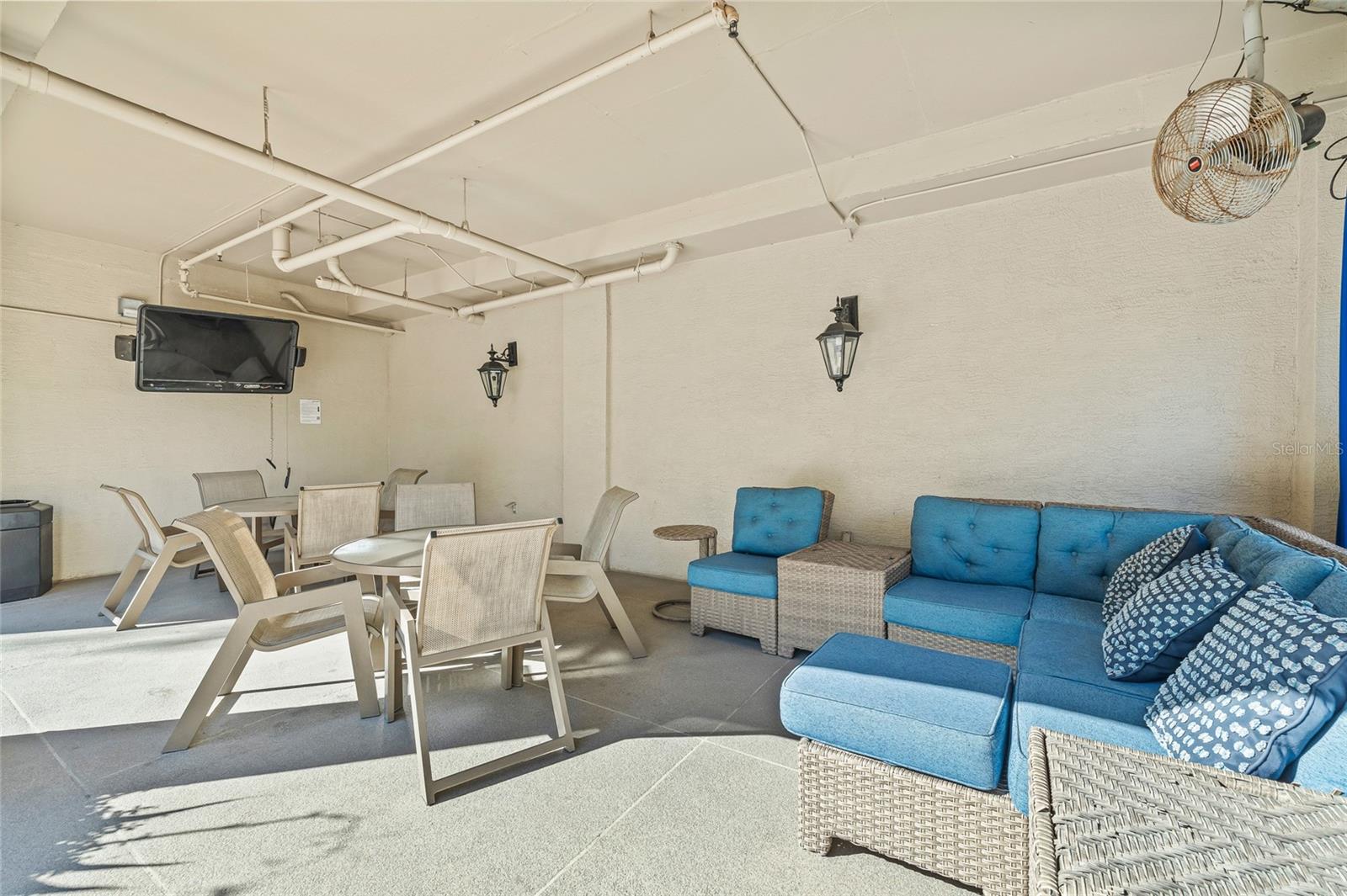 HARBOUR PLACE CITY HOMES - Residential Lease