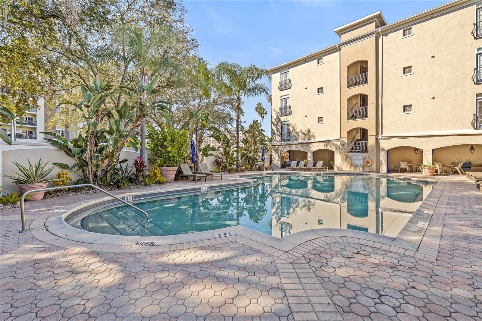 HARBOUR PLACE CITY HOMES - Residential Lease