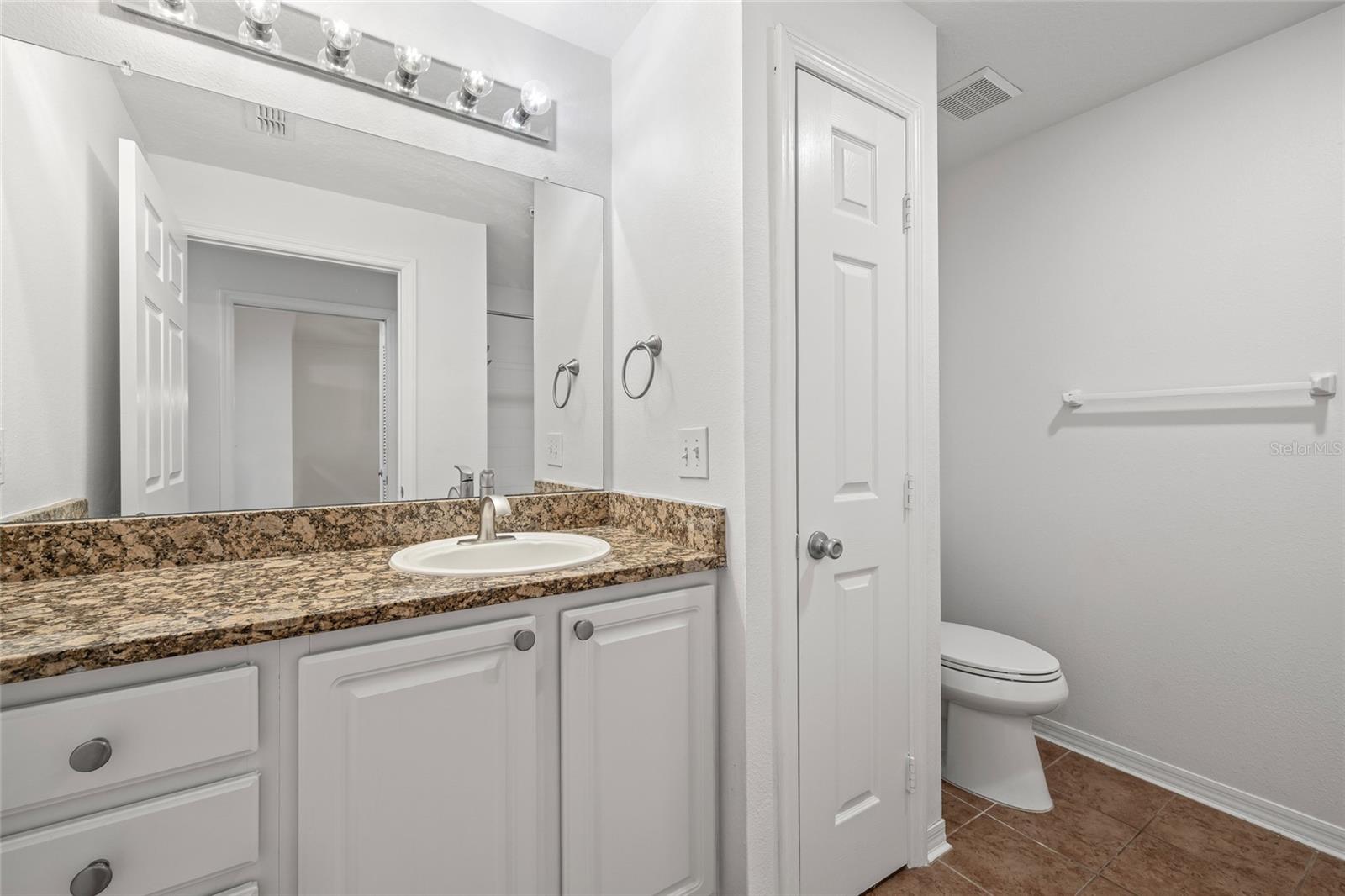 HARBOUR PLACE CITY HOMES - Residential Lease