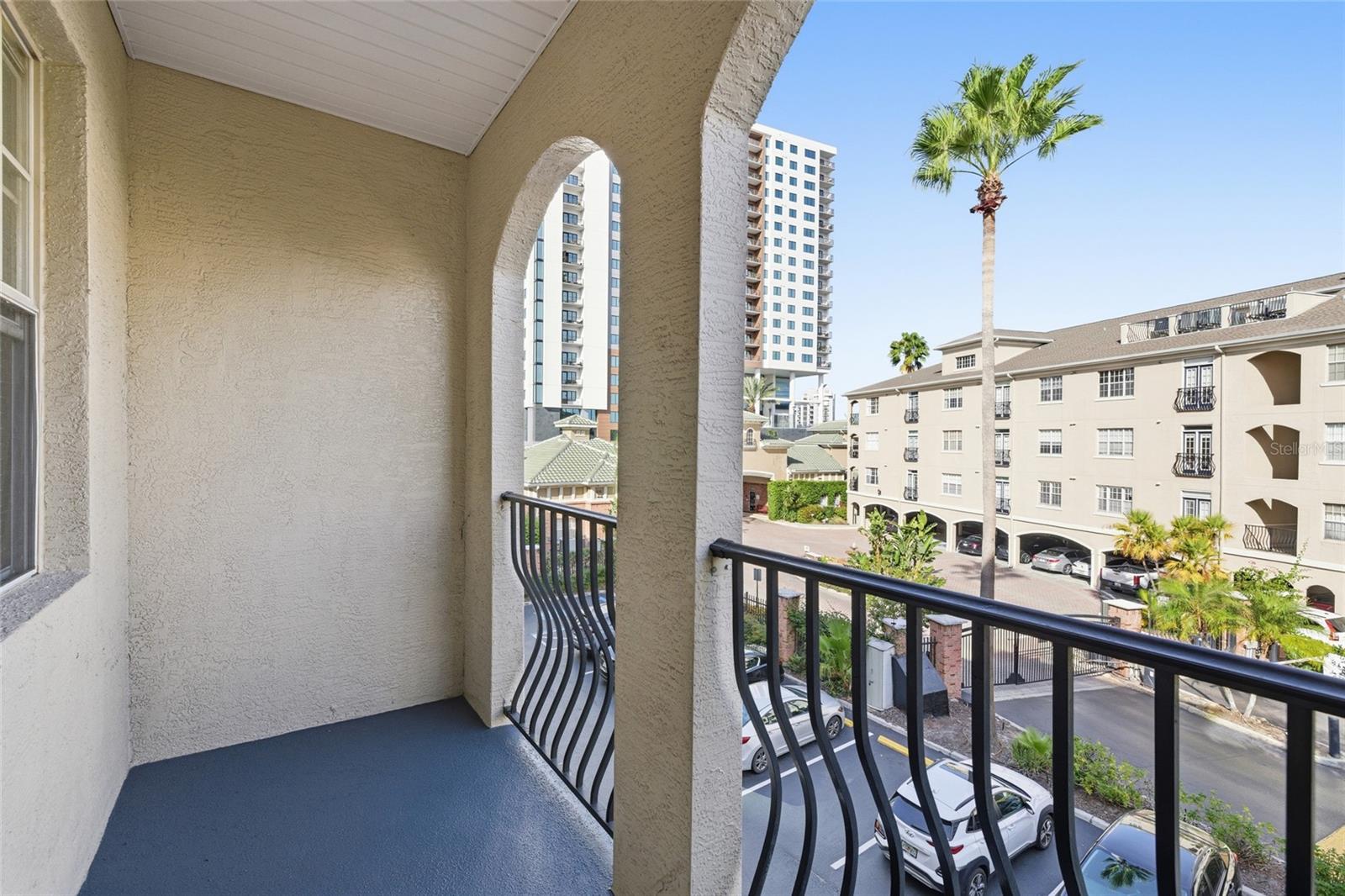 HARBOUR PLACE CITY HOMES - Residential Lease