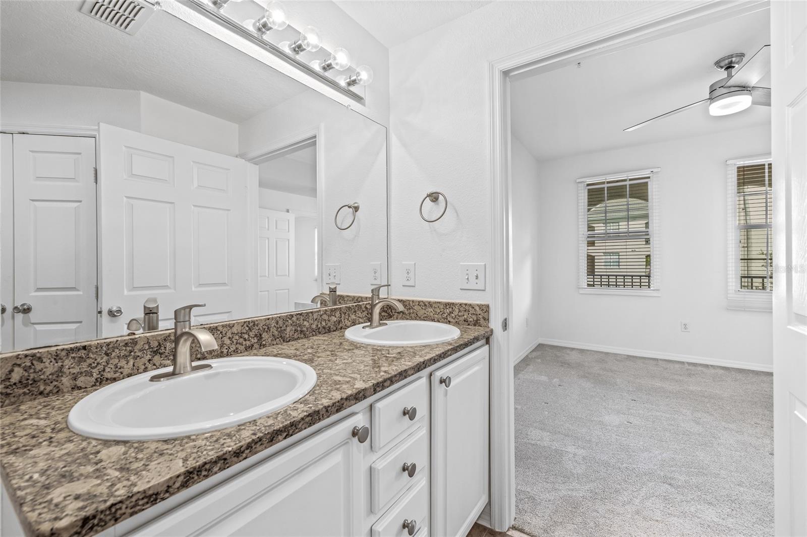 HARBOUR PLACE CITY HOMES - Residential Lease