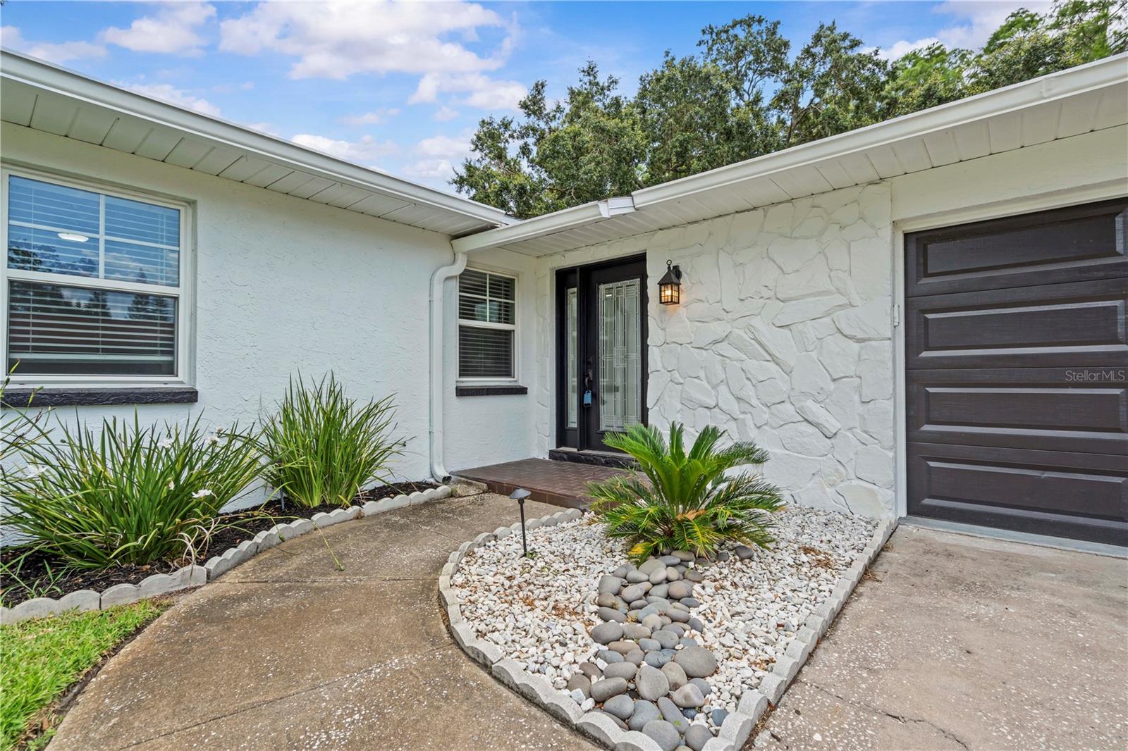 210 LAKE HOBBS ROAD