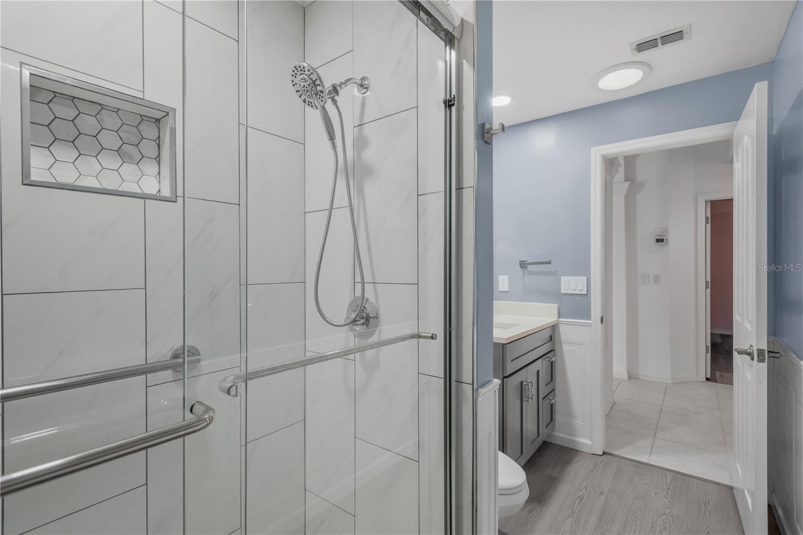 ROLLING OAKS ESTATES - Residential