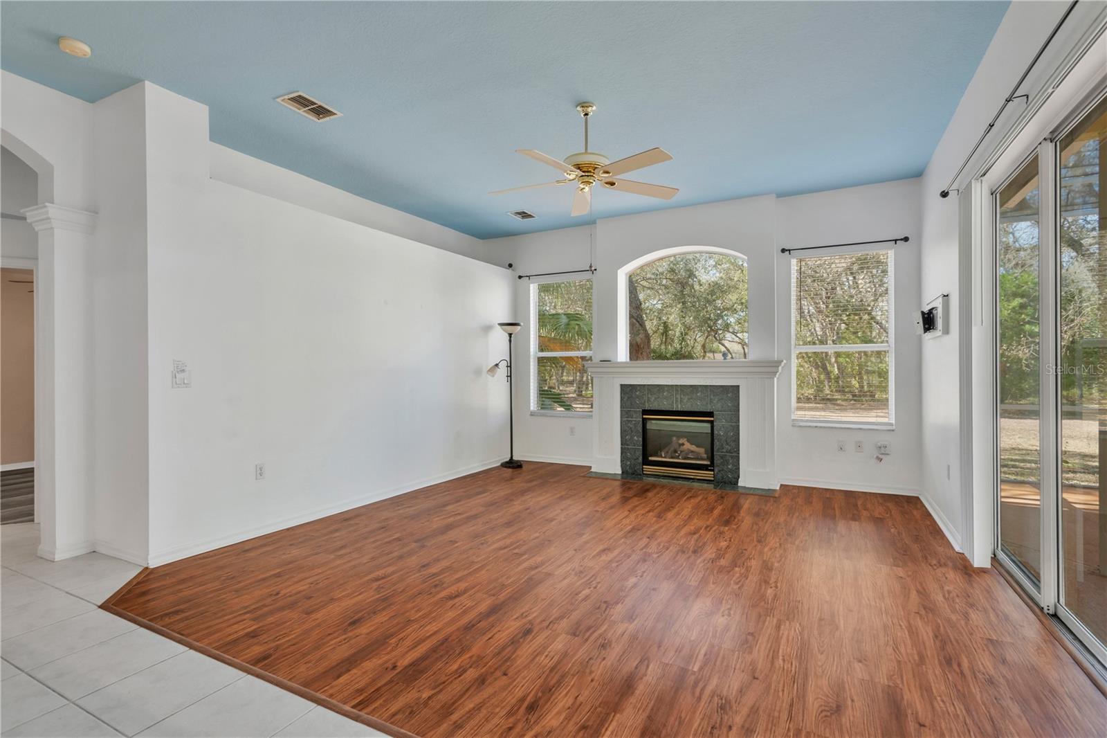 ROLLING OAKS ESTATES - Residential