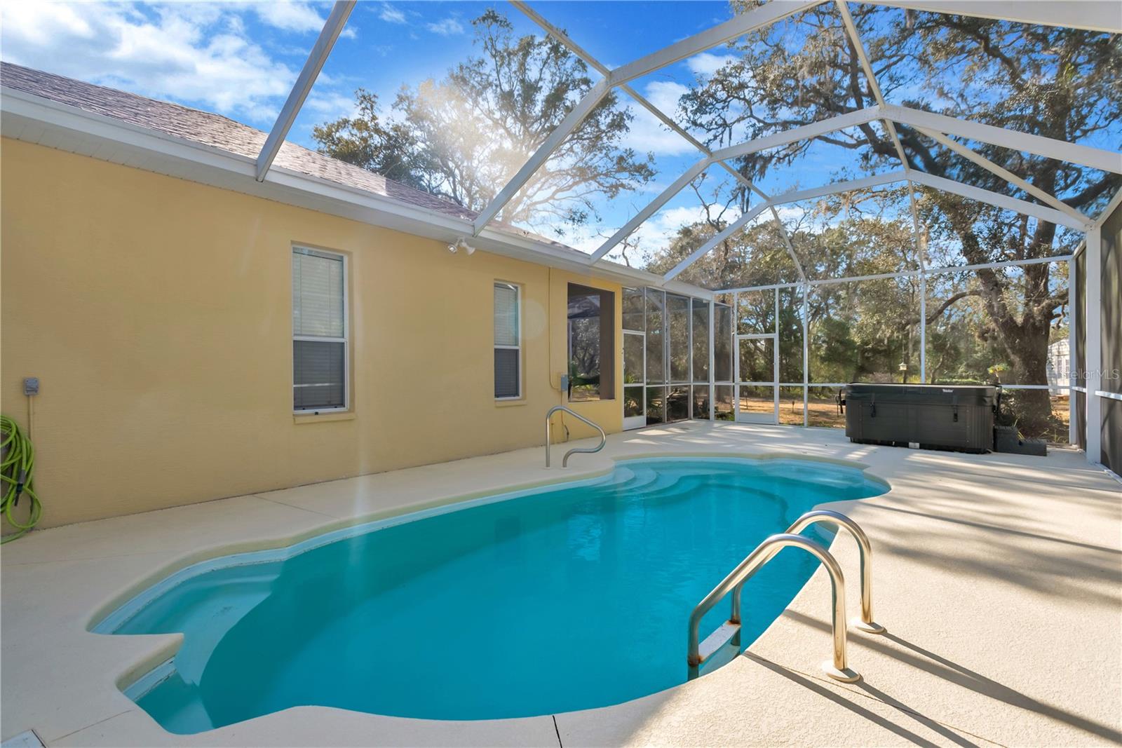 ROLLING OAKS ESTATES - Residential