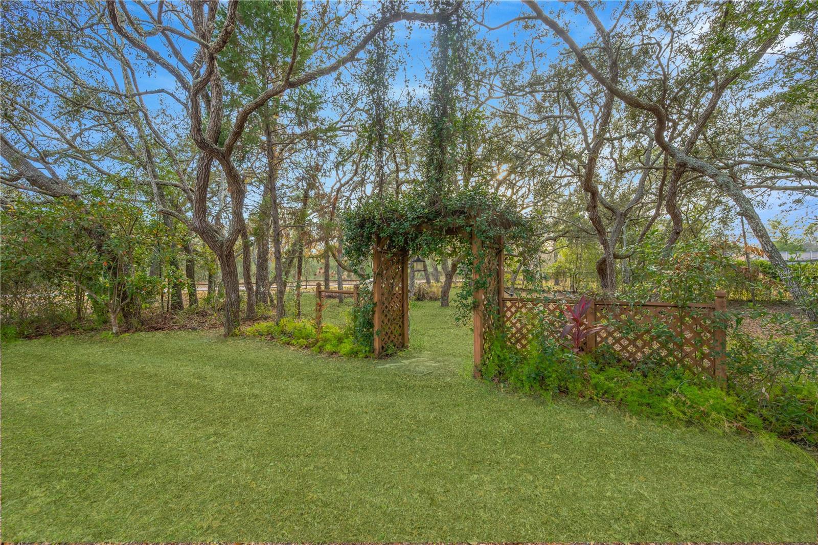 ROLLING OAKS ESTATES - Residential