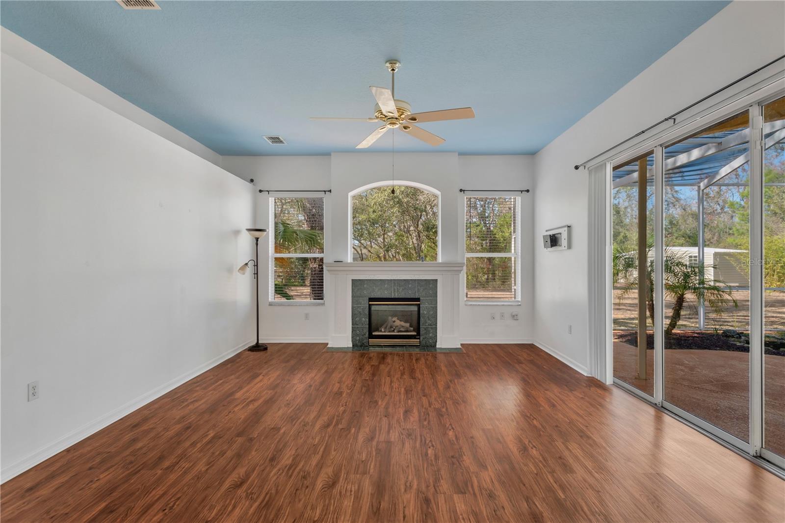 ROLLING OAKS ESTATES - Residential